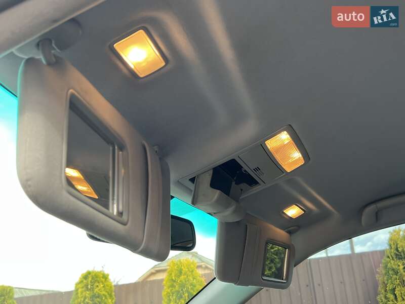 Седан Toyota Camry 2011 в Івано-Франківську