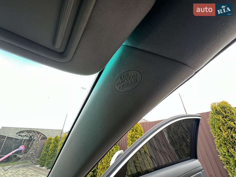 Седан Toyota Camry 2011 в Івано-Франківську