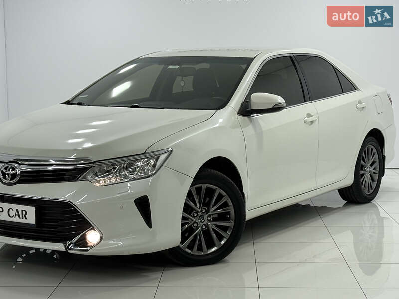 Седан Toyota Camry 2016 в Одесі