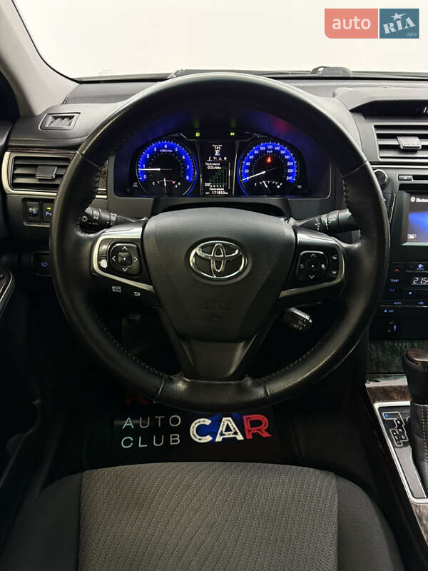 Седан Toyota Camry 2016 в Одесі