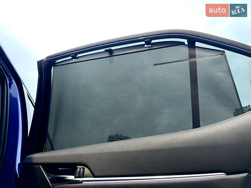 Седан Toyota Camry 2021 в Киеве