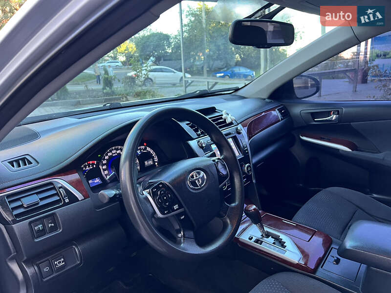 Седан Toyota Camry 2011 в Тернополі