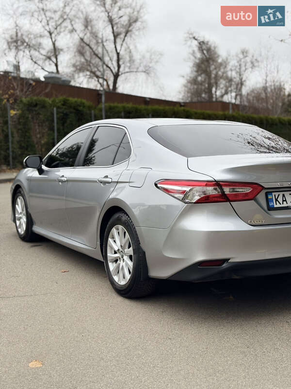 Седан Toyota Camry 2018 в Киеве фото 4 Седан Toyota Camry 2018 в Киеве