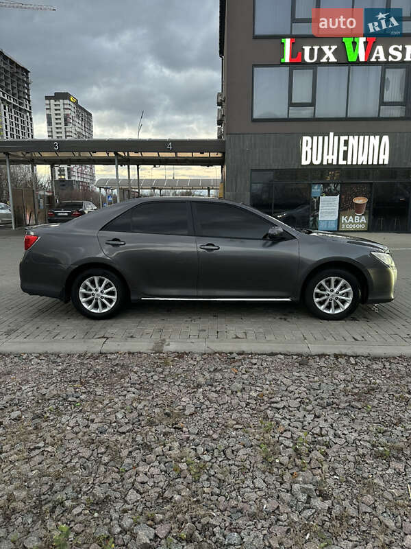 Седан Toyota Camry 2012 в Києві фото 4 Седан Toyota Camry 2012 в Києві