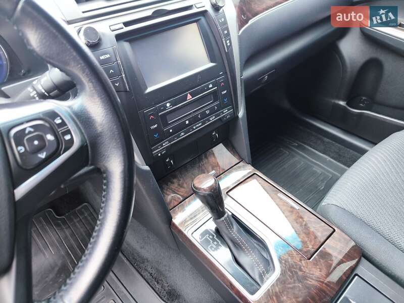 Седан Toyota Camry 2016 в Смеле