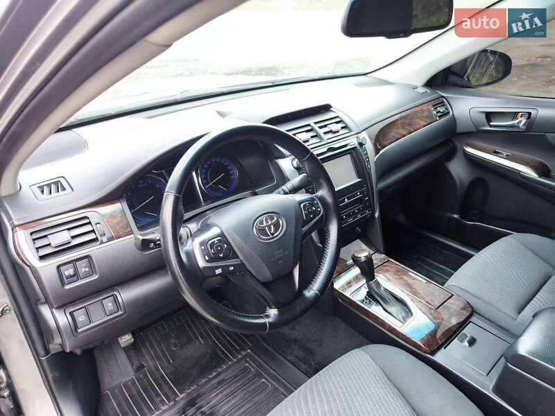 Седан Toyota Camry 2016 в Смеле