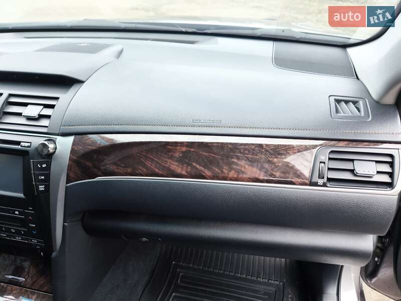 Седан Toyota Camry 2016 в Смеле