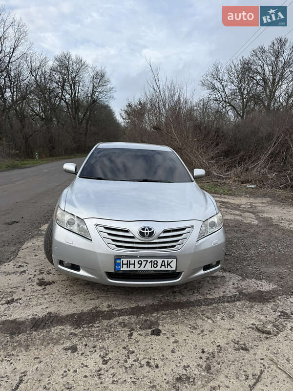 Седан Toyota Camry 2007 в Кривом Озере