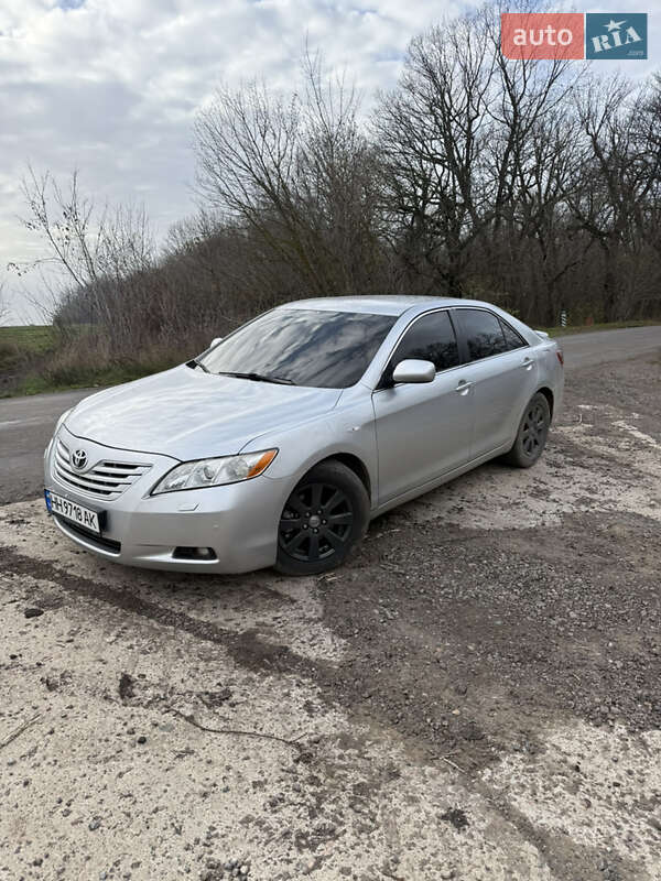 Седан Toyota Camry 2007 в Кривом Озере