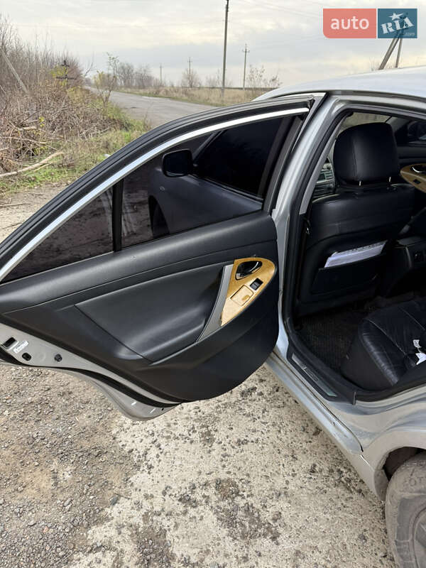 Седан Toyota Camry 2007 в Кривом Озере
