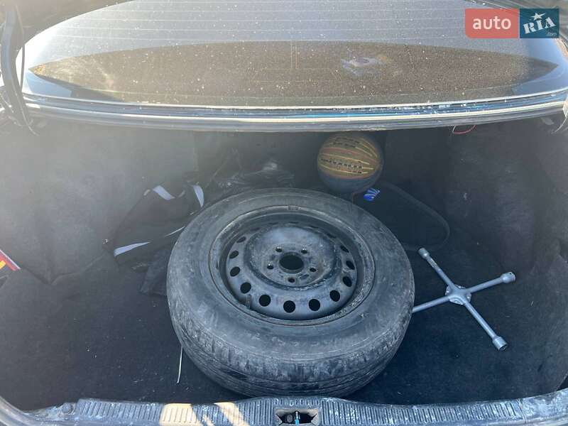 Седан Toyota Camry 1997 в Новій Одесі