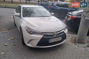 Седан Toyota Camry 2016 в Николаеве