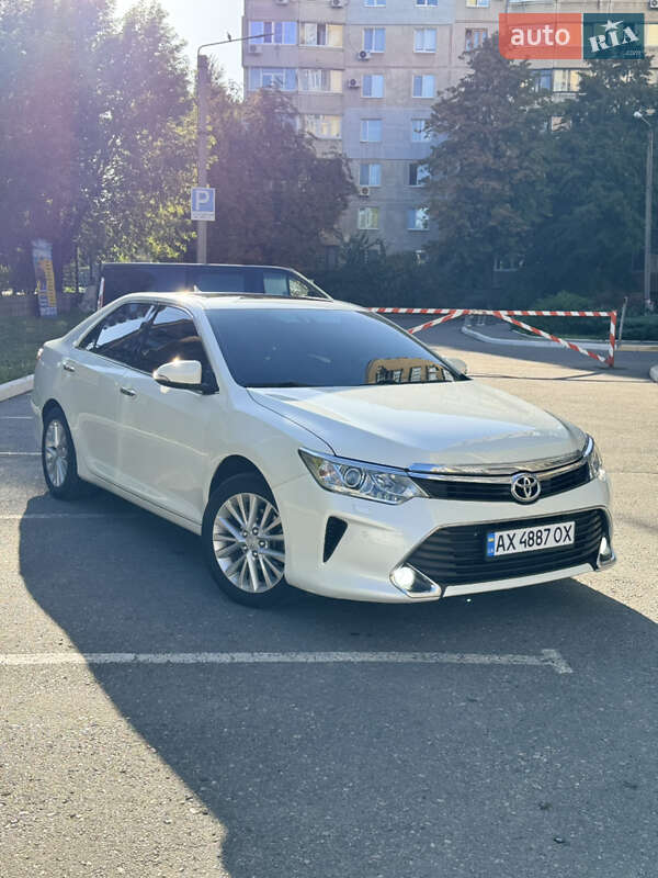 Toyota Camry 2014