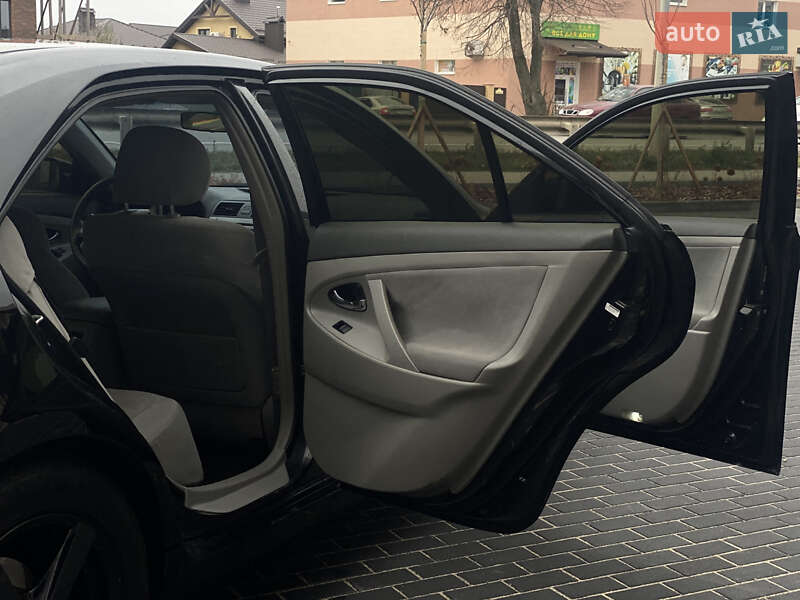 Седан Toyota Camry 2007 в Вінниці
