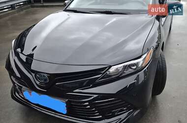 Седан Toyota Camry 2022 в Києві