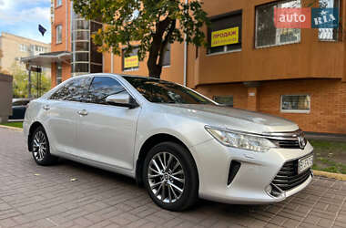 Седан Toyota Camry 2016 в Кременчуці