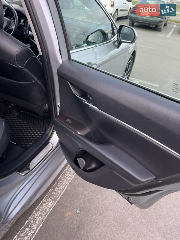 Седан Toyota Camry 2022 в Умани фото 35 Седан Toyota Camry 2022 в Умани