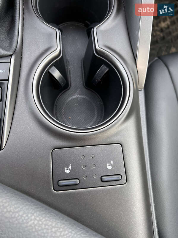 Седан Toyota Camry 2022 в Умани фото 42 Седан Toyota Camry 2022 в Умани