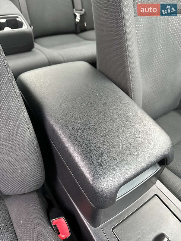 Седан Toyota Camry 2013 в Волочиске фото 48 Седан Toyota Camry 2013 в Волочиске