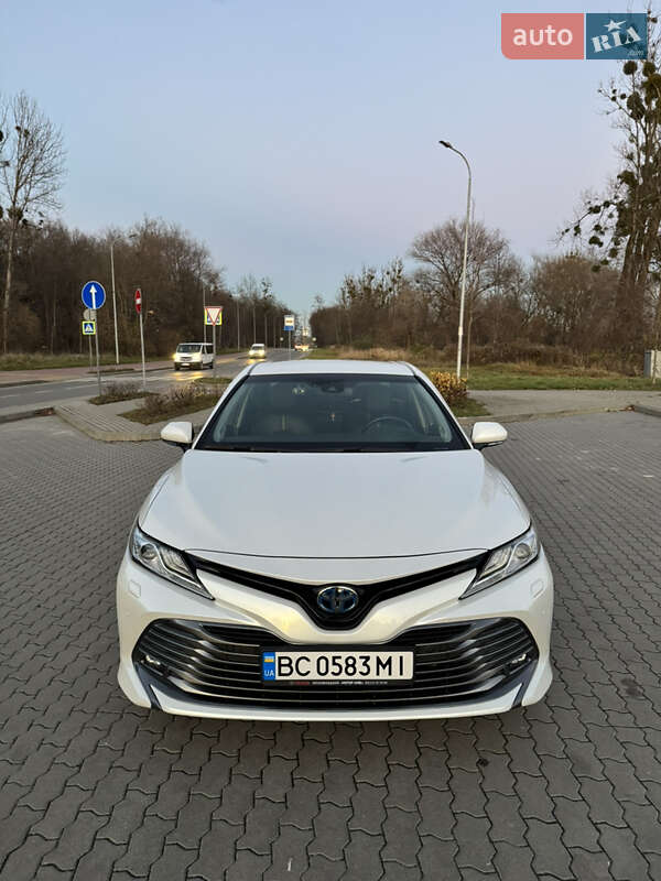 Седан Toyota Camry 2019 в Львове фото 3 Седан Toyota Camry 2019 в Львове