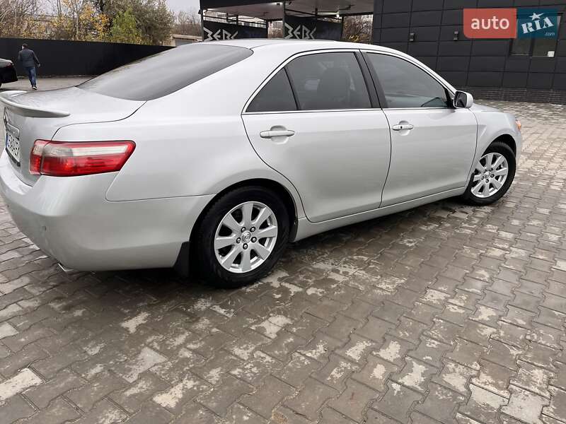 Седан Toyota Camry 2007 в Черновцах