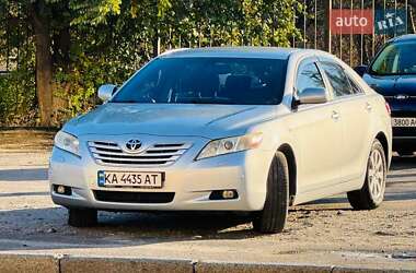 Седан Toyota Camry 2008 в Киеве
