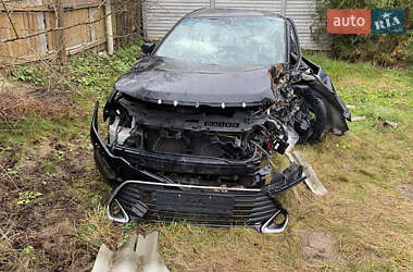 Седан Toyota Camry 2015 в Киеве