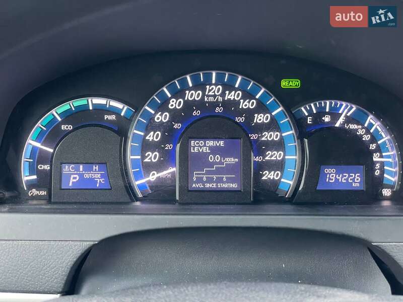 Седан Toyota Camry 2012 в Киеве