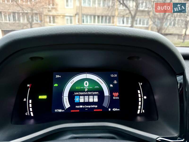 Седан Toyota Camry 2024 в Киеве