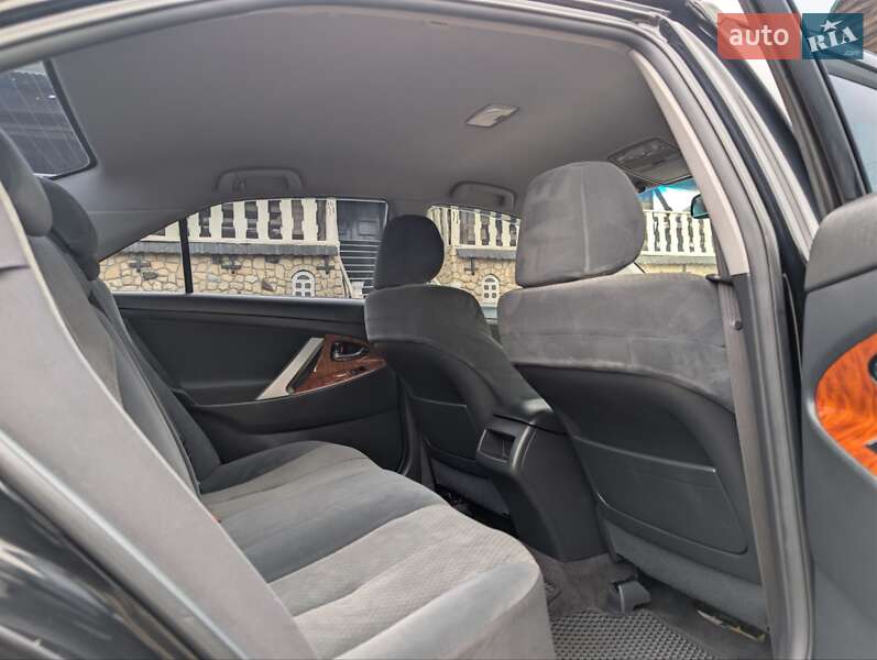 Седан Toyota Camry 2008 в Ивано-Франковске