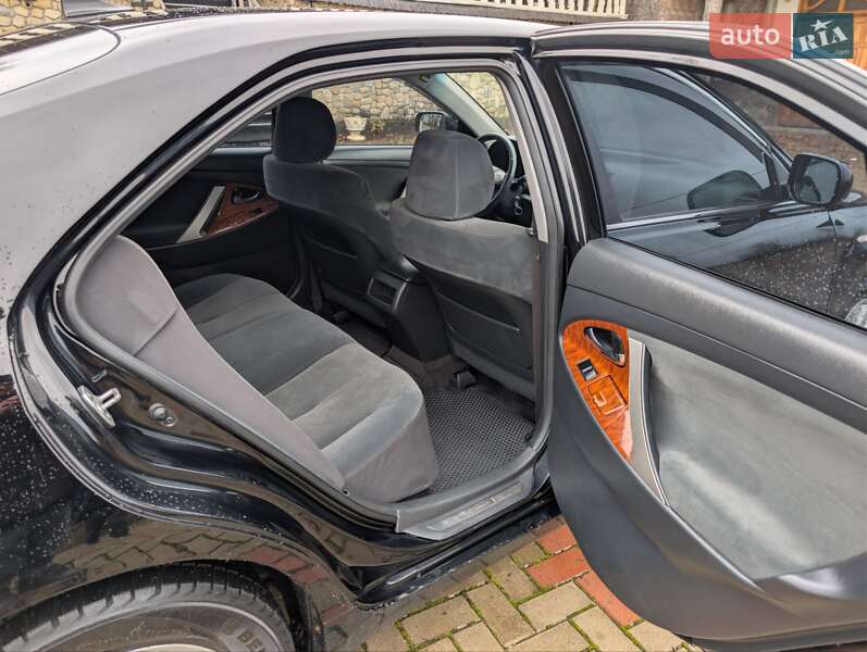 Седан Toyota Camry 2008 в Ивано-Франковске