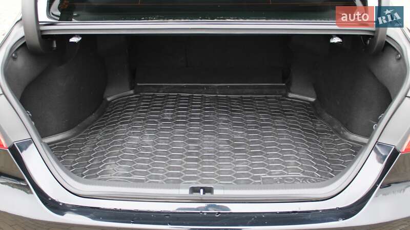 Седан Toyota Camry 2022 в Черкассах