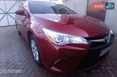 Седан Toyota Camry 2017 в Ізюмі