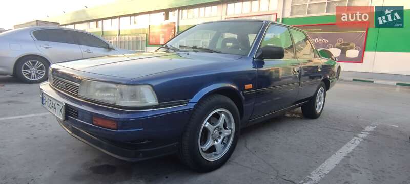 Седан Toyota Camry 1990 в Черноморске