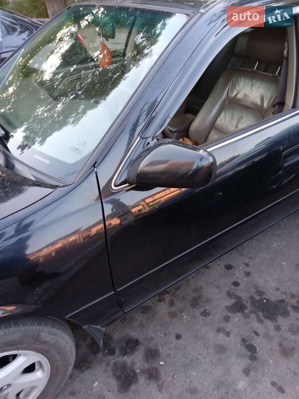 Седан Toyota Camry 2000 в Белгороде-Днестровском