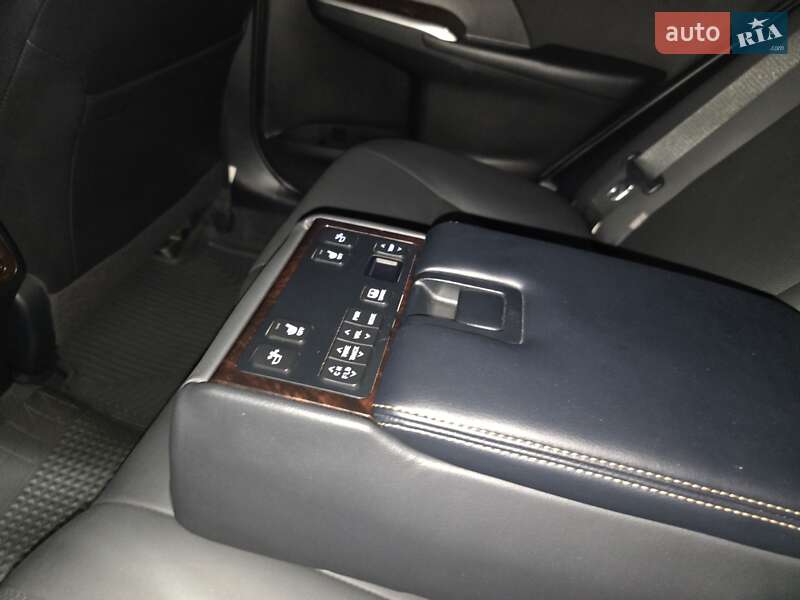 Седан Toyota Camry 2017 в Харькове