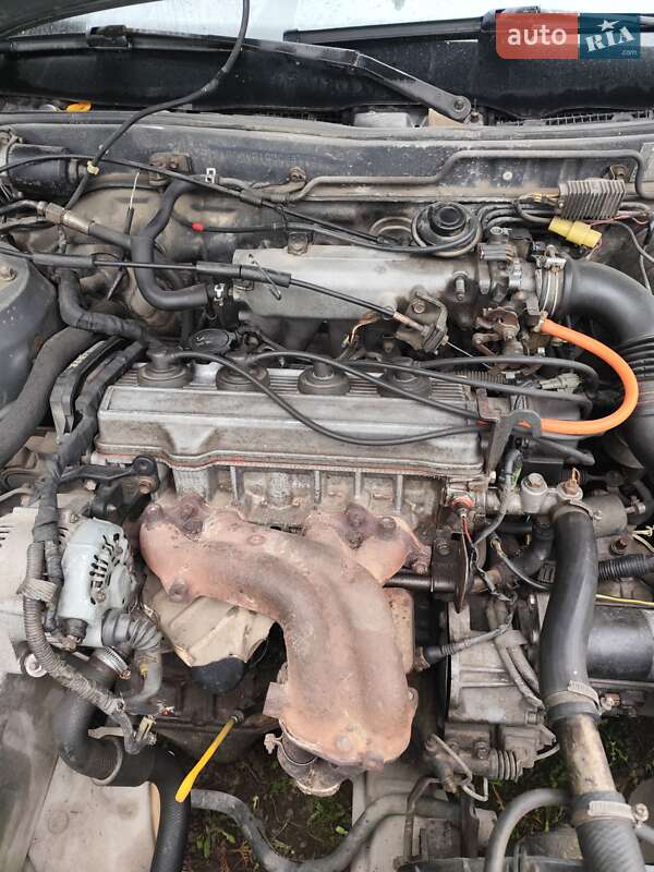 Седан Toyota Camry 1989 в Ровно