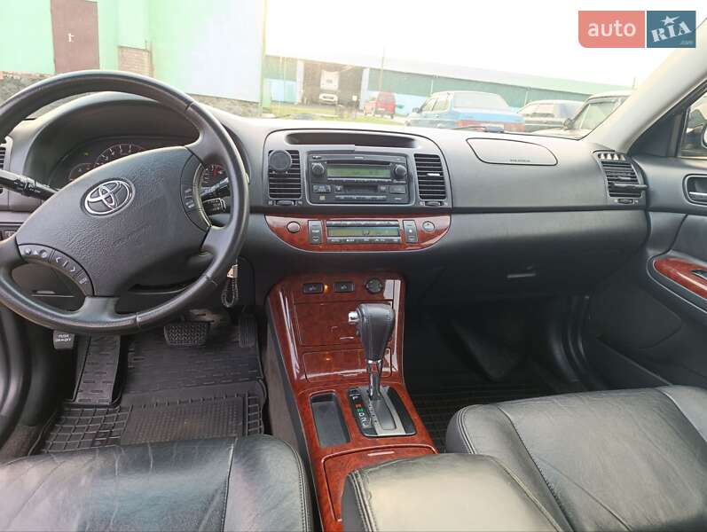 Седан Toyota Camry 2005 в Гайвороне фото 11 Седан Toyota Camry 2005 в Гайвороне