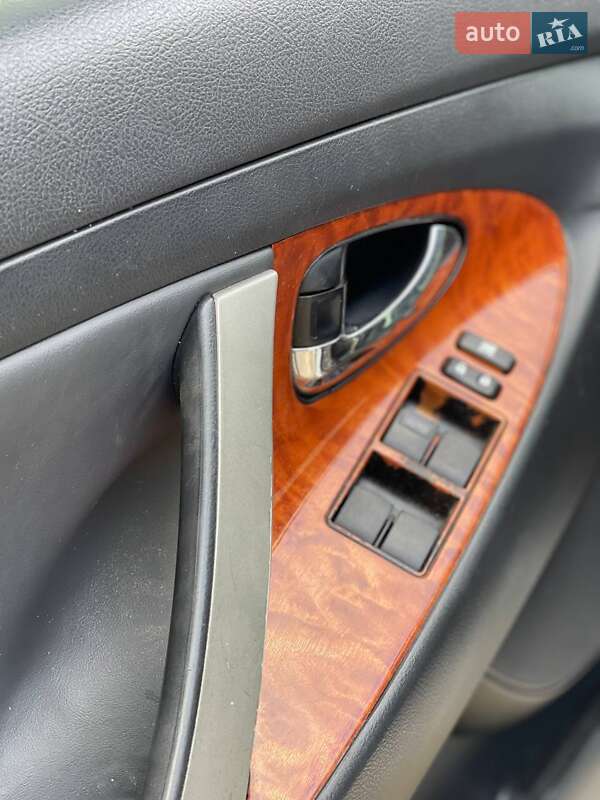 Седан Toyota Camry 2007 в Киеве