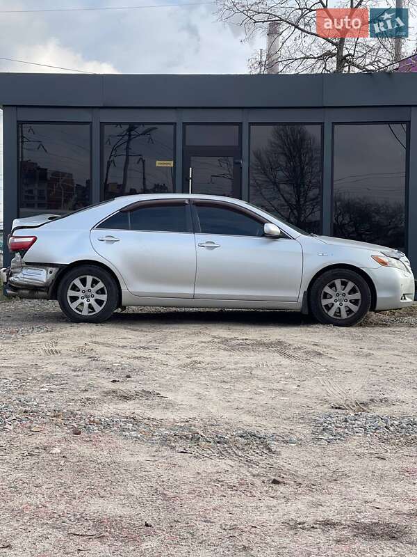 Седан Toyota Camry 2007 в Киеве