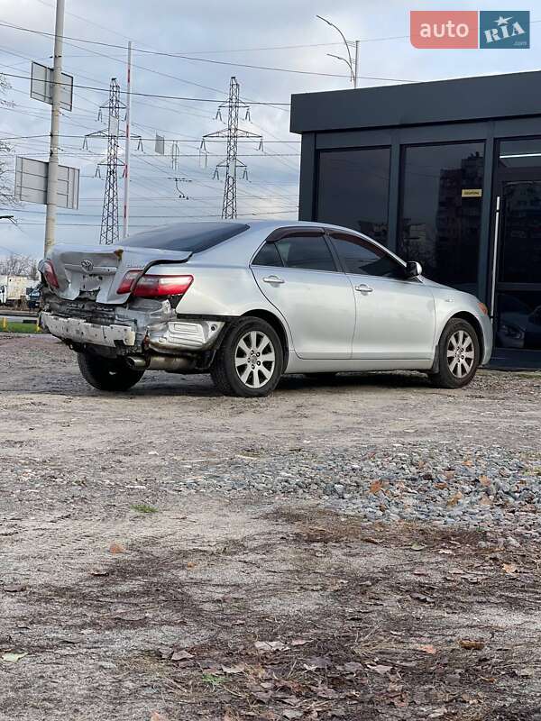 Седан Toyota Camry 2007 в Киеве