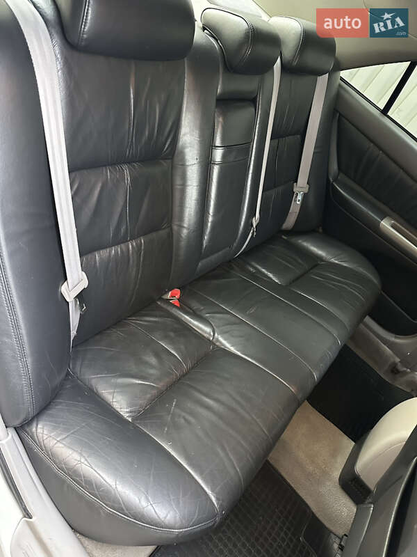 Седан Toyota Camry 2004 в Киеве