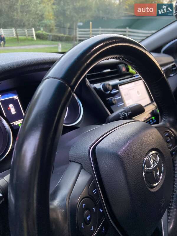 Седан Toyota Camry 2017 в Белой Церкви