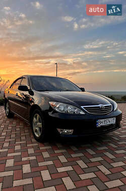 Седан Toyota Camry 2004 в Татарбунарах