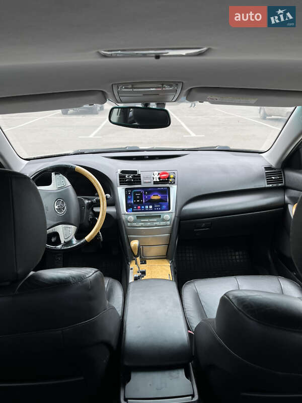 Седан Toyota Camry 2007 в Черкассах