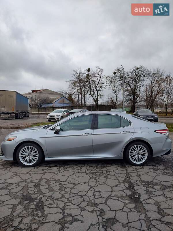 Седан Toyota Camry 2018 в Киеве фото 3 Седан Toyota Camry 2018 в Киеве