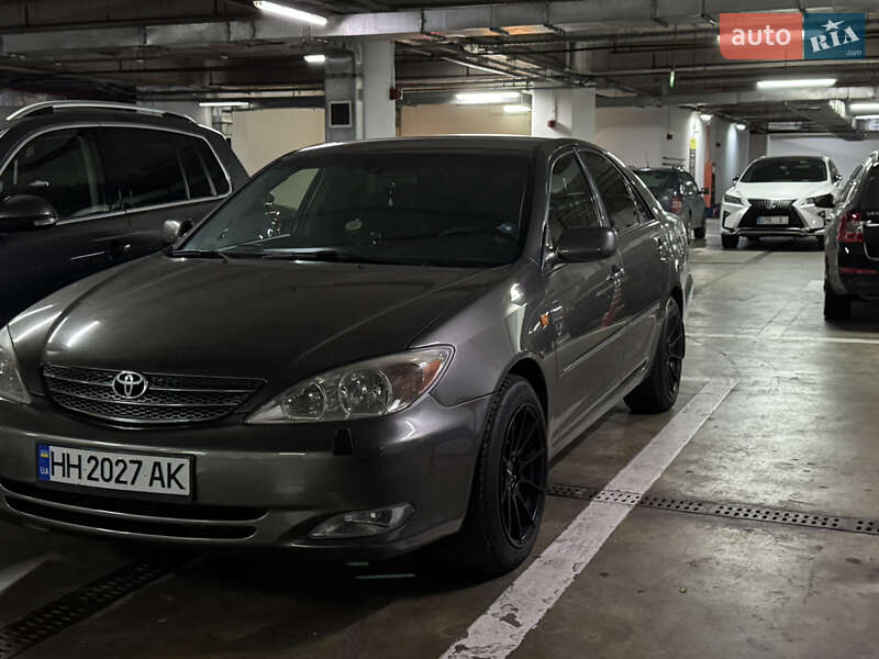 Седан Toyota Camry 2003 в Одессе