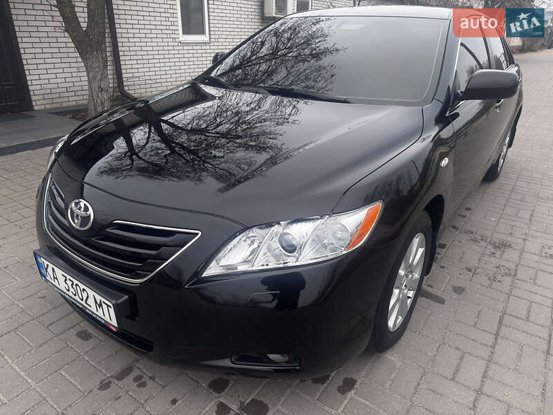 Седан Toyota Camry 2008 в Обухове