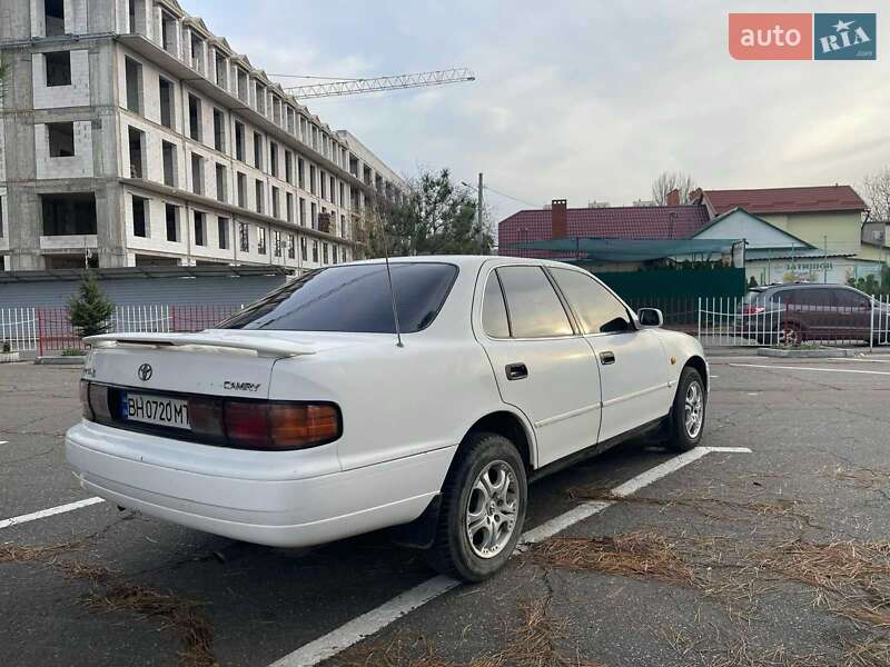 Седан Toyota Camry 1992 в Одессе