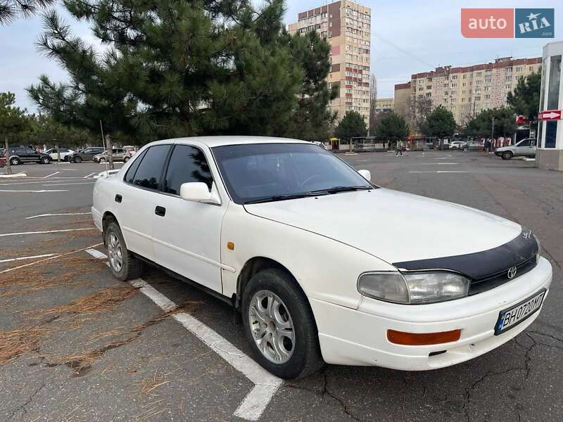 Седан Toyota Camry 1992 в Одессе